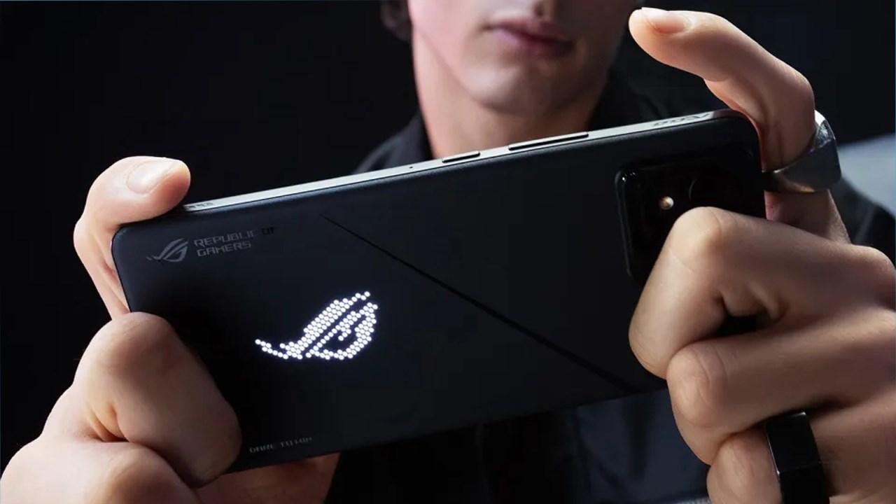 ASUS ROG Phone 8 mới là sự kết hợp hoàn hảo giữa hiệu năng và camera