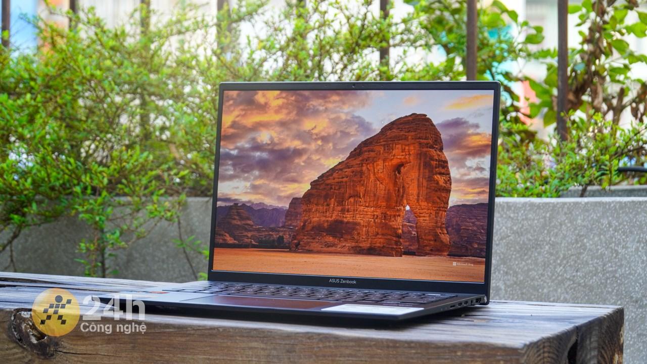 Đã nhắc đến Asus Zenbook 14 OLED thì phải ấn tượng ngay với màn hình!