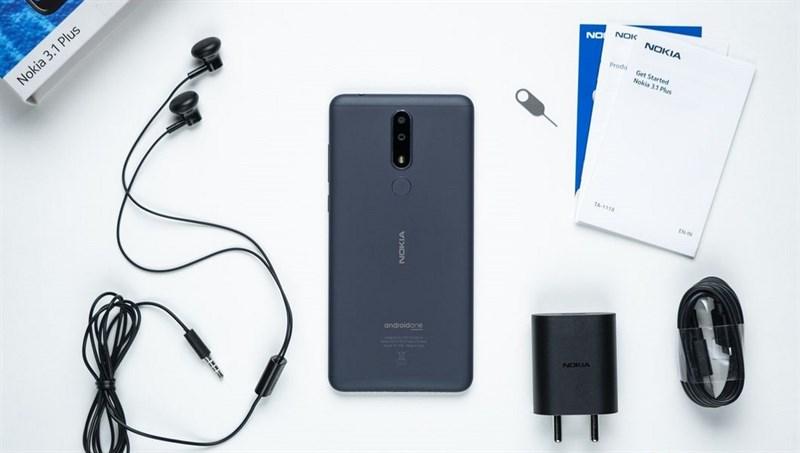 Nokia 3.1 Plus: Mặt lưng polycarbonate