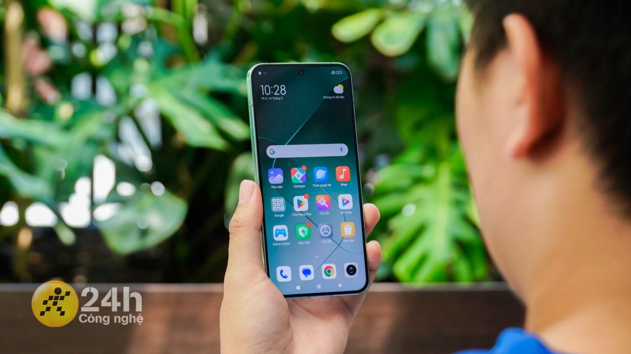 Xiaomi 14 là sản phẩm có giá bán rất hợp lý và đáng mua trong phân khúc cao cấp.