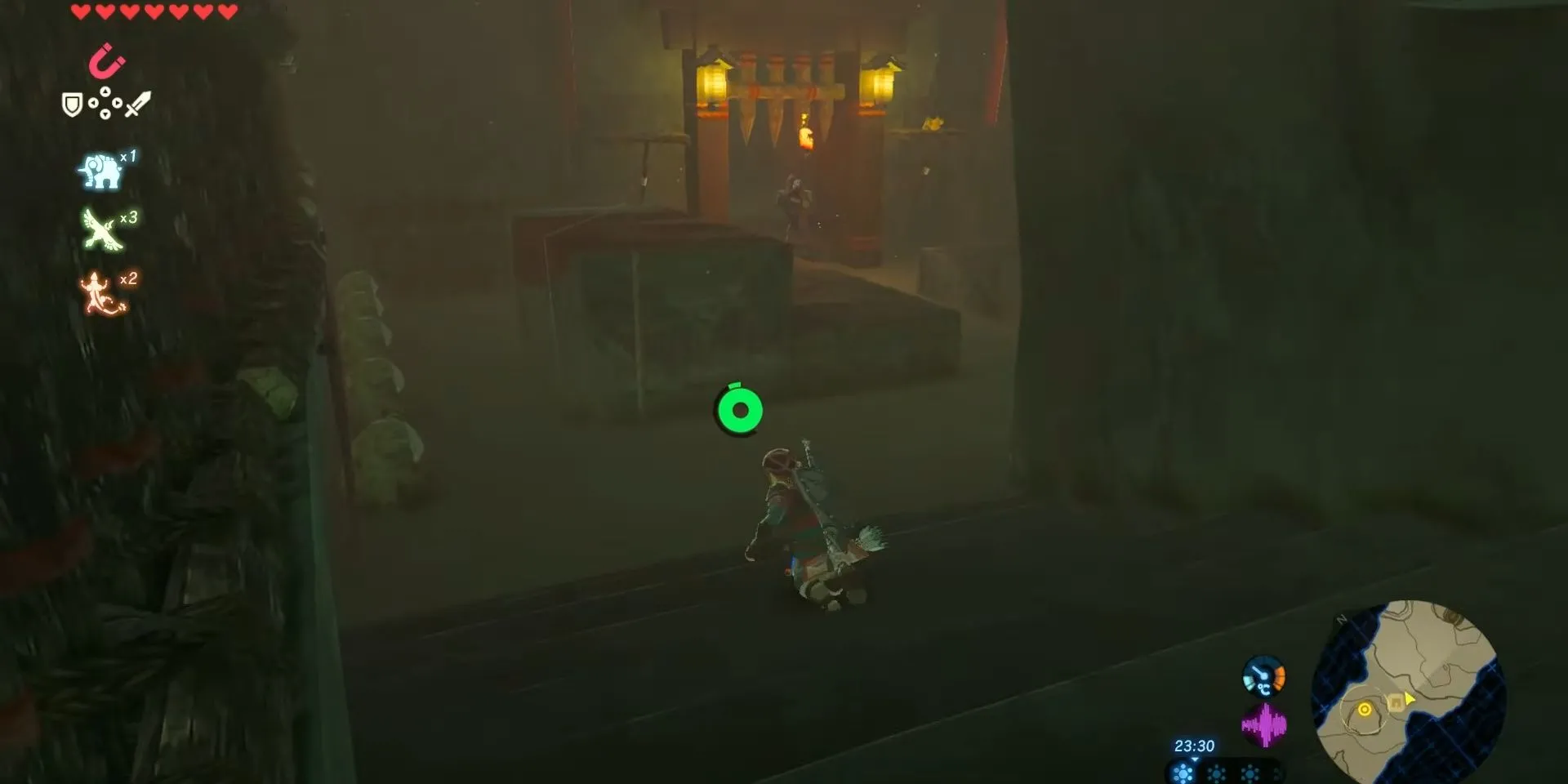 Link ẩn nấp trong Yiga Hideout của The Legend of Zelda: Breath of the Wild