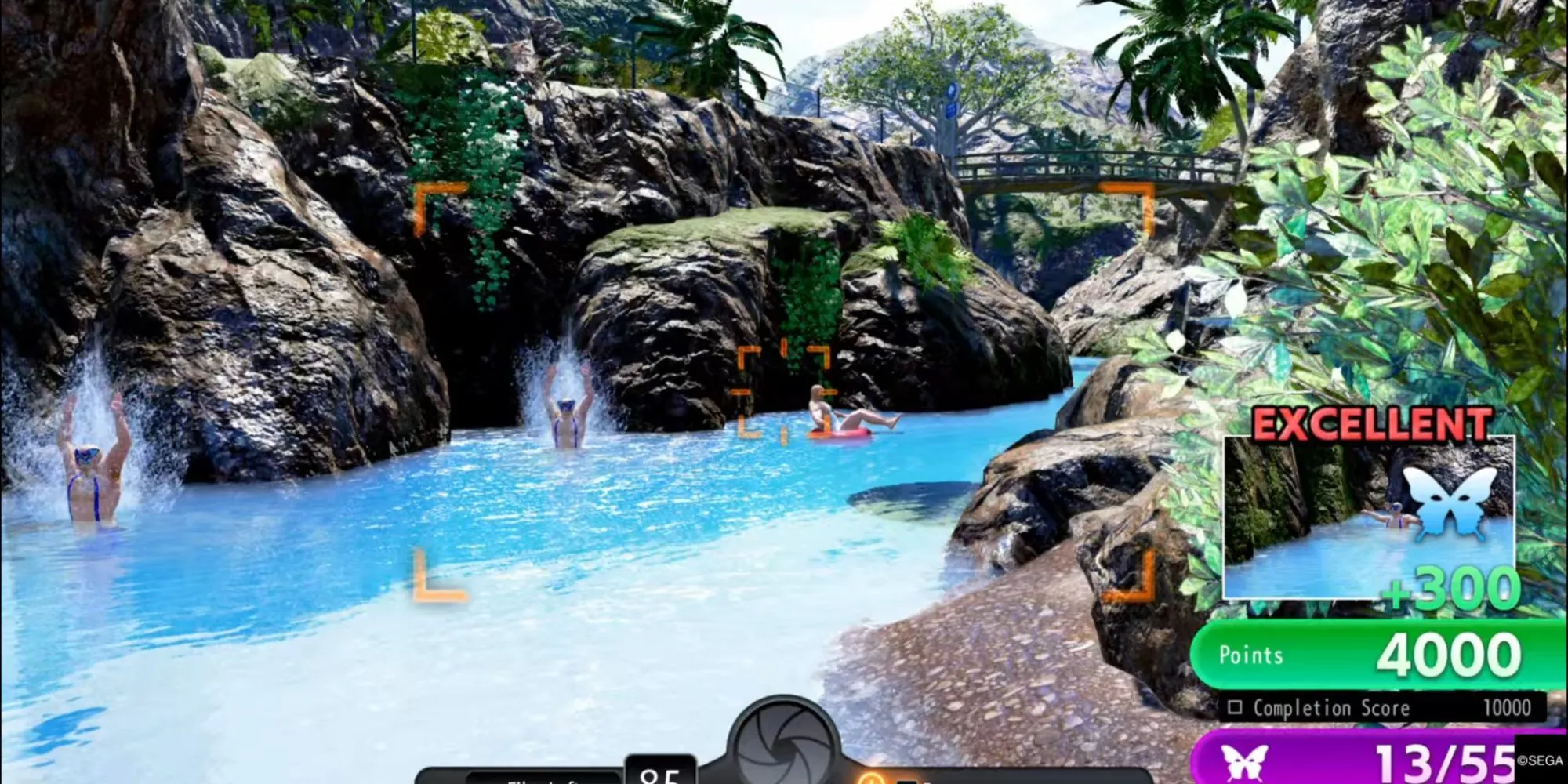 Majima, Goro và Noah trên bè khám phá Crystal Papillon Island trong minigame Sicko Snap.