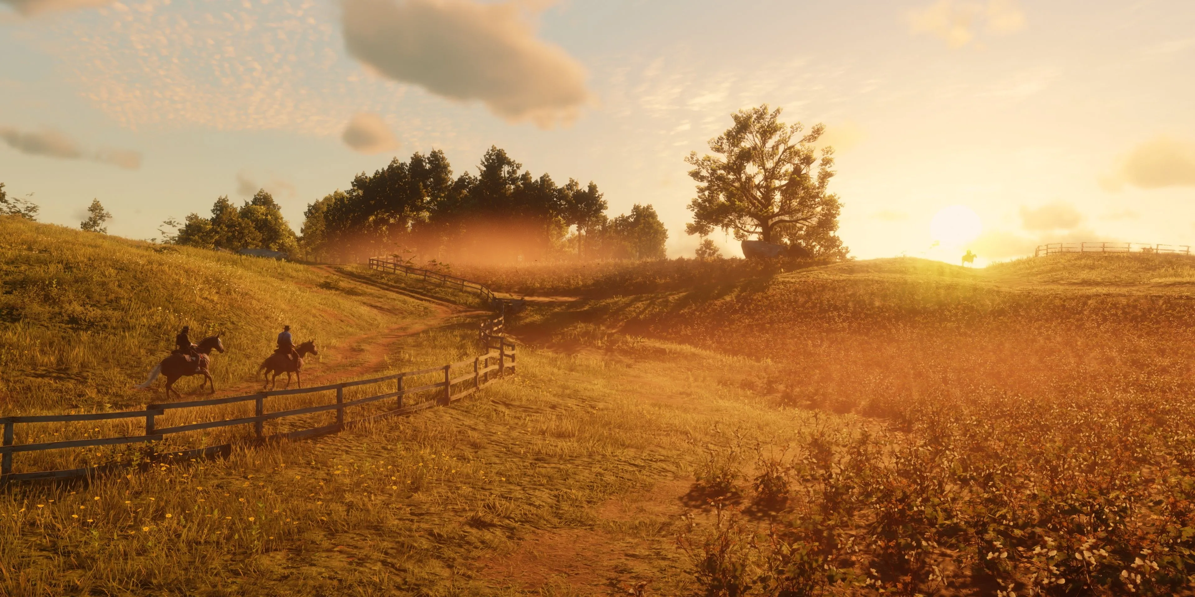 Nhân vật Arthur Morgan cưỡi ngựa băng qua một đồng bằng rộng lớn trong Red Dead Redemption 2 với ánh nắng chiều tà