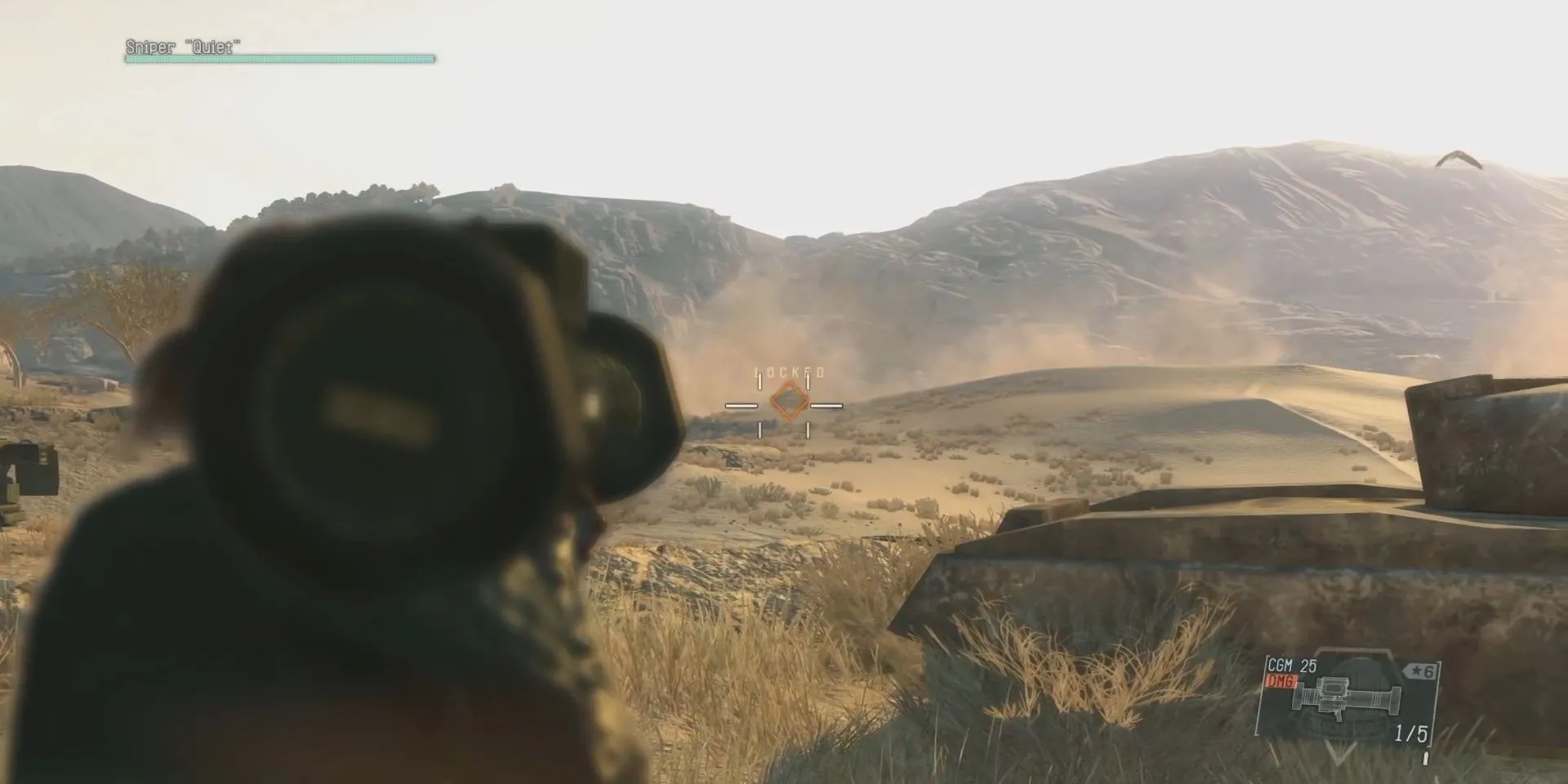 Snake ngắm bắn xe tăng trong nhiệm vụ A Quiet Exit của Metal Gear Solid 5