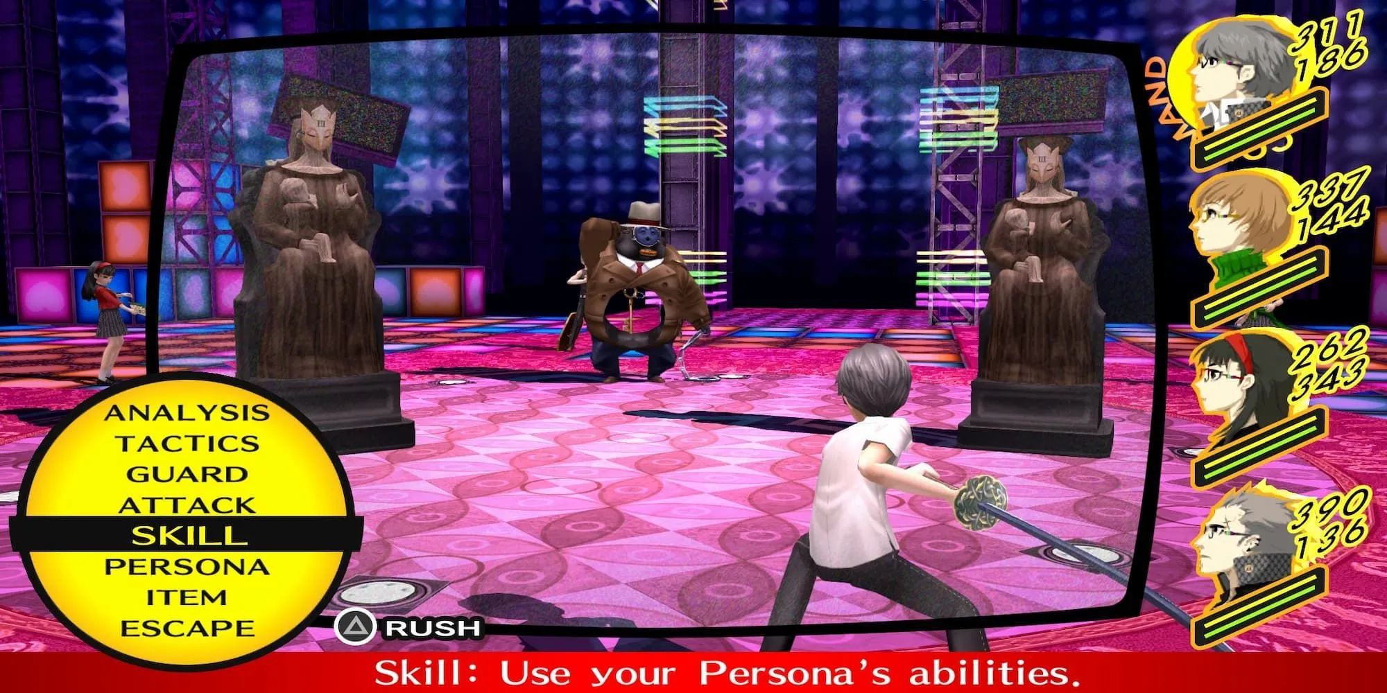 Cảnh chiến đấu trong game Persona 4 Golden, nhân vật chính chuẩn bị ra đòn